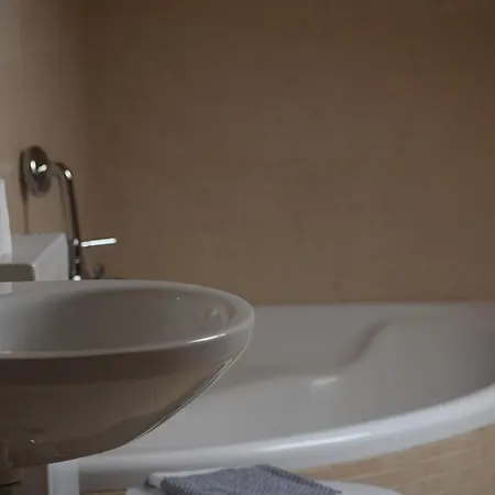 فندق Hagiati Anastasiou &